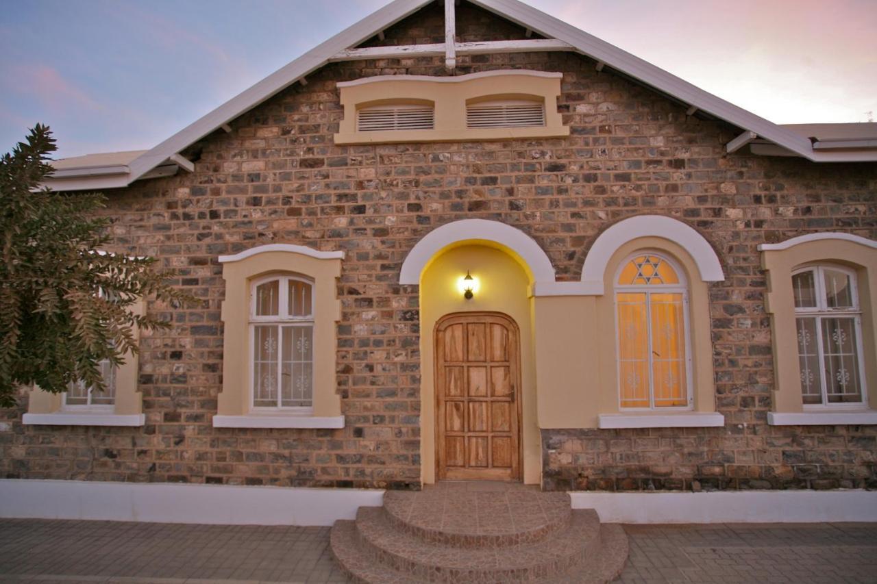 Schuetzenhaus Guesthouse Keetmanshoop Kültér fotó